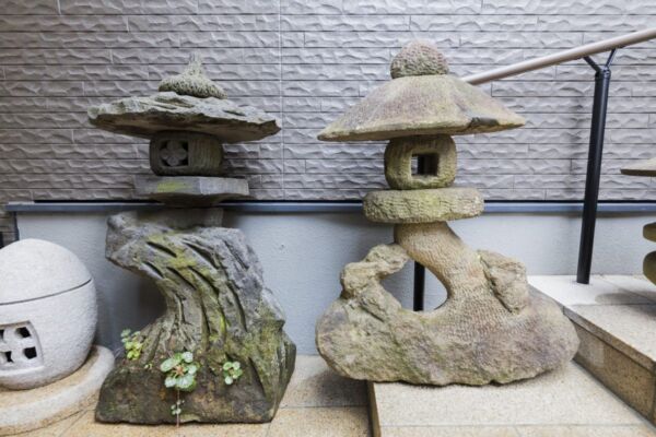 沼尾石材店:墓石と石材